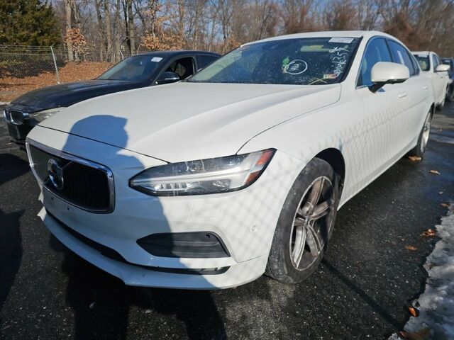 Белый Вольво С90, объемом двигателя 2 л и пробегом 39 тыс. км за 4200 $, фото 1 на Automoto.ua