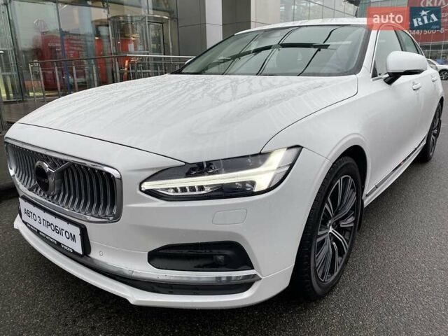 Белый Вольво С90, объемом двигателя 1.97 л и пробегом 90 тыс. км за 34284 $, фото 1 на Automoto.ua