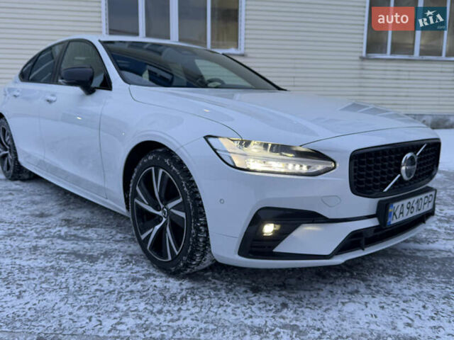 Білий Вольво S90, об'ємом двигуна 1.97 л та пробігом 74 тис. км за 34500 $, фото 1 на Automoto.ua