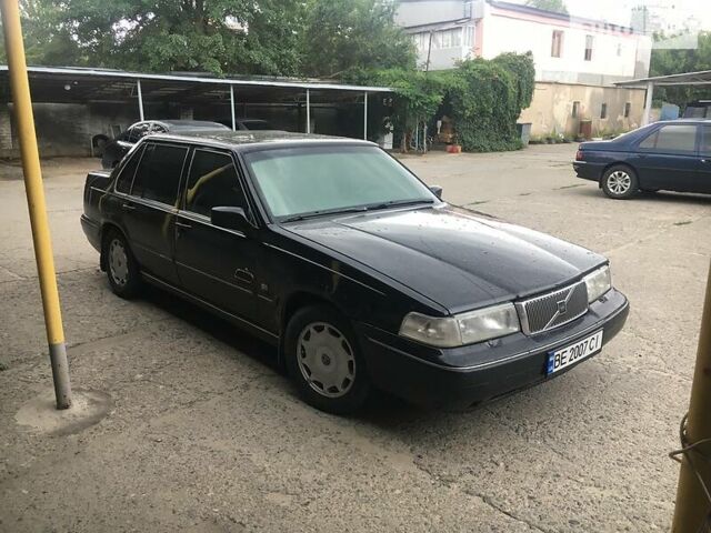 Чорний Вольво S90, об'ємом двигуна 2.9 л та пробігом 340 тис. км за 3200 $, фото 1 на Automoto.ua