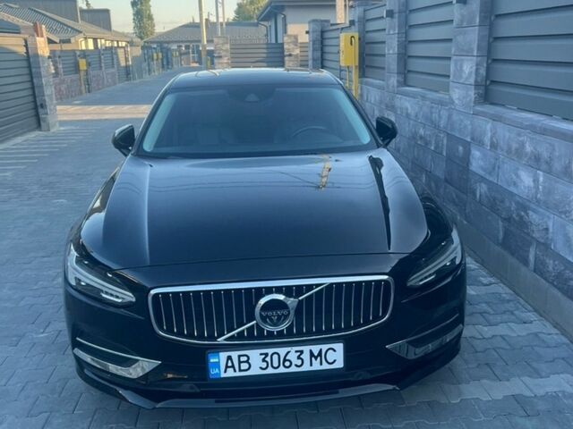 Чорний Вольво S90, об'ємом двигуна 1.97 л та пробігом 159 тис. км за 17500 $, фото 1 на Automoto.ua