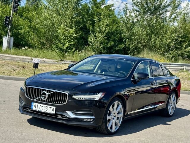 Черный Вольво С90, объемом двигателя 2 л и пробегом 170 тыс. км за 22500 $, фото 1 на Automoto.ua