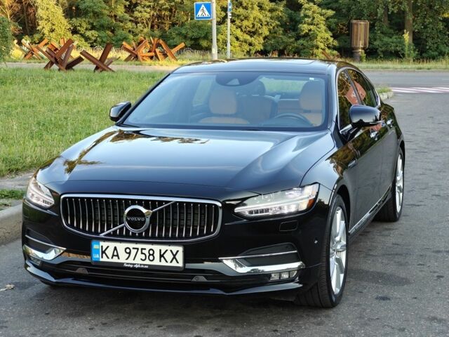 Чорний Вольво S90, об'ємом двигуна 2 л та пробігом 32 тис. км за 28000 $, фото 1 на Automoto.ua