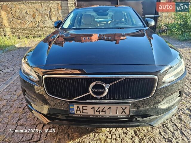 Черный Вольво С90, объемом двигателя 1.97 л и пробегом 76 тыс. км за 32700 $, фото 1 на Automoto.ua