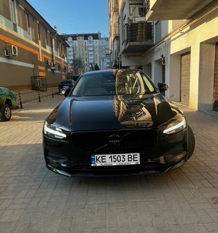 Черный Вольво С90, объемом двигателя 1.97 л и пробегом 184 тыс. км за 16999 $, фото 1 на Automoto.ua