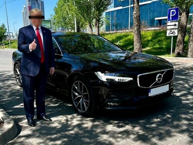 Чорний Вольво S90, об'ємом двигуна 1.97 л та пробігом 124 тис. км за 20700 $, фото 1 на Automoto.ua