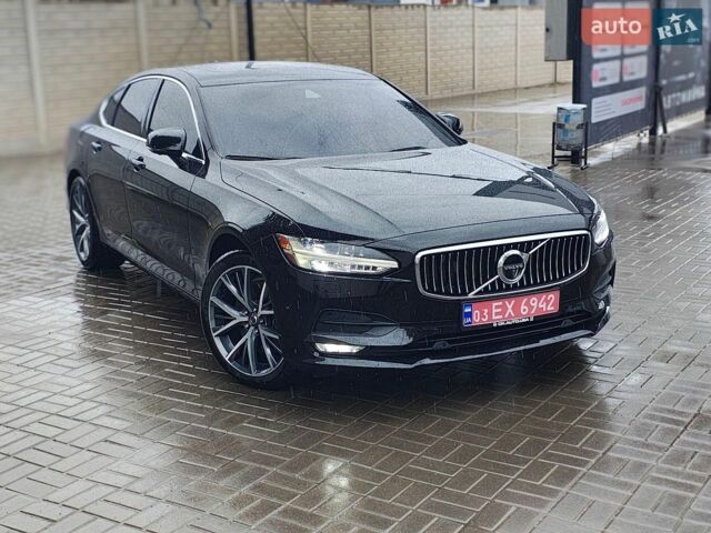 Чорний Вольво S90, об'ємом двигуна 2 л та пробігом 205 тис. км за 17500 $, фото 1 на Automoto.ua
