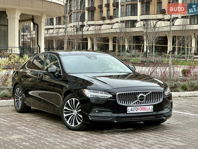 Черный Вольво С90, объемом двигателя 1.97 л и пробегом 121 тыс. км за 33490 $, фото 1 на Automoto.ua