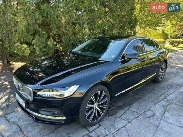 Черный Вольво С90, объемом двигателя 1.97 л и пробегом 14 тыс. км за 51300 $, фото 1 на Automoto.ua