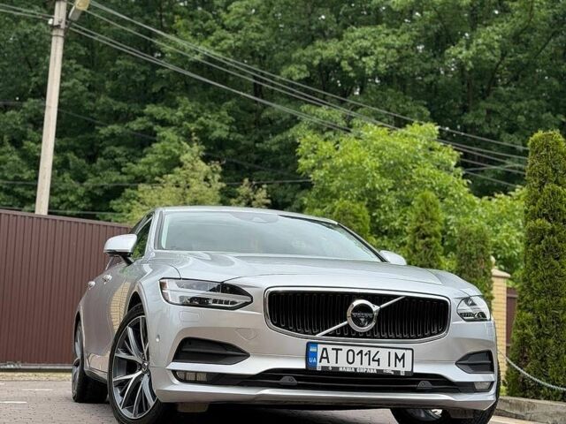 Вольво С90, объемом двигателя 1.97 л и пробегом 169 тыс. км за 21750 $, фото 1 на Automoto.ua