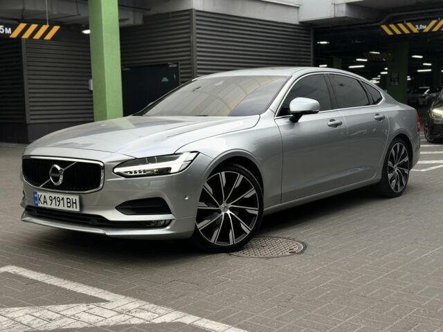 Серый Вольво С90, объемом двигателя 2 л и пробегом 205 тыс. км за 24400 $, фото 1 на Automoto.ua