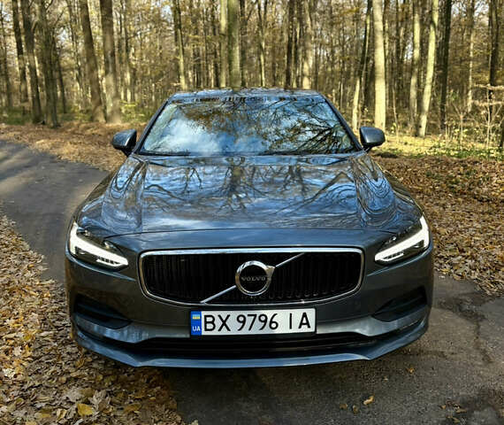 Сірий Вольво S90, об'ємом двигуна 1.97 л та пробігом 197 тис. км за 24200 $, фото 1 на Automoto.ua
