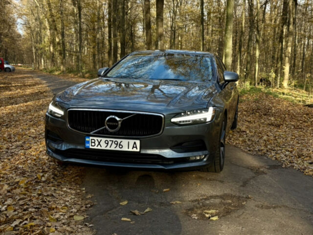 Сірий Вольво S90, об'ємом двигуна 1.97 л та пробігом 197 тис. км за 21950 $, фото 1 на Automoto.ua
