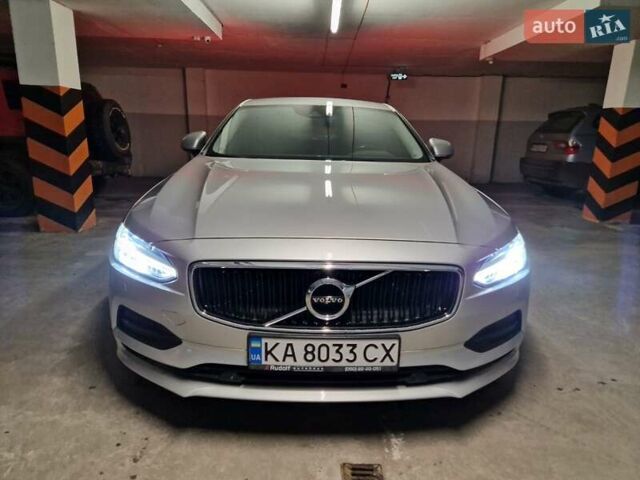 Серый Вольво С90, объемом двигателя 2 л и пробегом 109 тыс. км за 25900 $, фото 1 на Automoto.ua