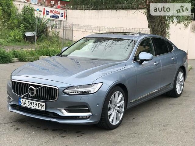 Сірий Вольво S90, об'ємом двигуна 2 л та пробігом 39 тис. км за 42700 $, фото 1 на Automoto.ua