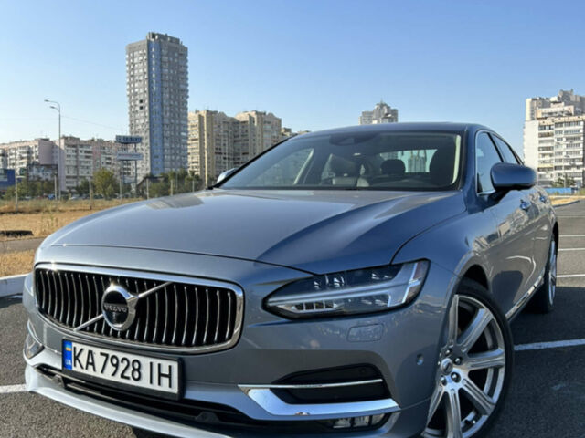 Синий Вольво С90, объемом двигателя 2 л и пробегом 49 тыс. км за 26950 $, фото 1 на Automoto.ua