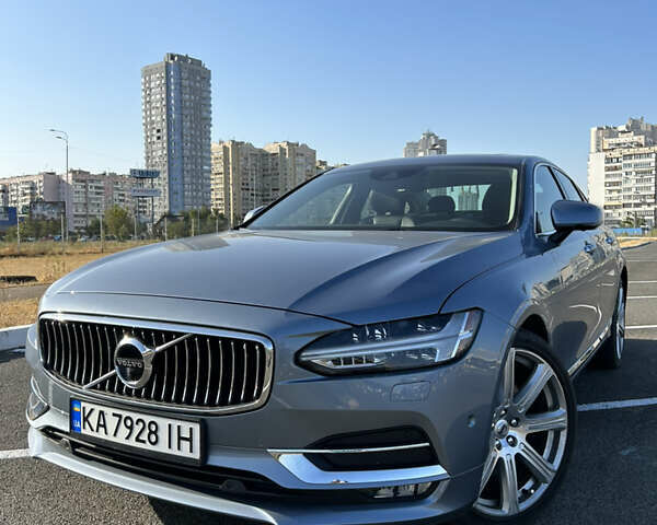 Синий Вольво С90, объемом двигателя 2 л и пробегом 49 тыс. км за 31299 $, фото 1 на Automoto.ua