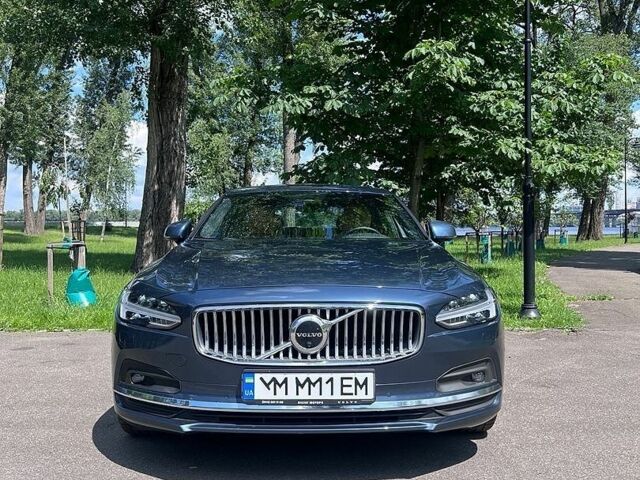 Синій Вольво S90, об'ємом двигуна 1.97 л та пробігом 45 тис. км за 42700 $, фото 1 на Automoto.ua