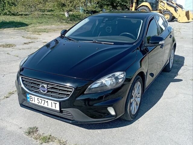 Чорний Вольво V40, об'ємом двигуна 1.6 л та пробігом 234 тис. км за 6700 $, фото 1 на Automoto.ua