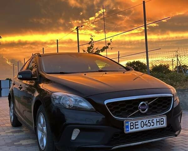 Чорний Вольво V40, об'ємом двигуна 1.56 л та пробігом 250 тис. км за 11700 $, фото 1 на Automoto.ua