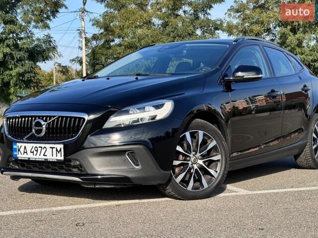 Чорний Вольво V40, об'ємом двигуна 1.5 л та пробігом 46 тис. км за 20000 $, фото 1 на Automoto.ua