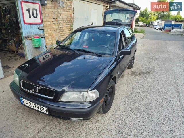 Чорний Вольво V40, об'ємом двигуна 1.73 л та пробігом 290 тис. км за 3000 $, фото 1 на Automoto.ua