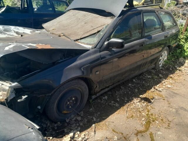 Черный Вольво В40, объемом двигателя 0 л и пробегом 277 тыс. км за 1200 $, фото 1 на Automoto.ua