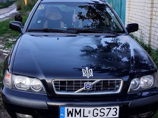 Чорний Вольво V40, об'ємом двигуна 1.9 л та пробігом 340 тис. км за 2500 $, фото 1 на Automoto.ua