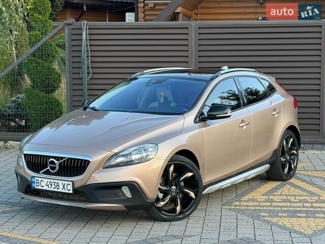 Коричневий Вольво V40, об'ємом двигуна 1.6 л та пробігом 194 тис. км за 10250 $, фото 1 на Automoto.ua