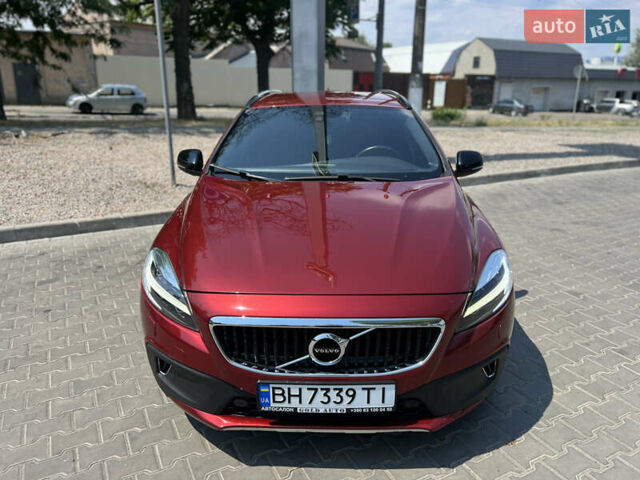 Красный Вольво В40, объемом двигателя 1.97 л и пробегом 61 тыс. км за 16500 $, фото 1 на Automoto.ua