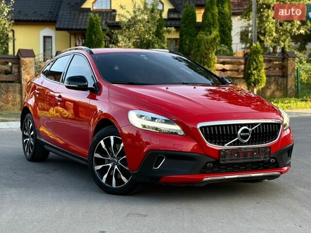 Червоний Вольво V40, об'ємом двигуна 1.5 л та пробігом 54 тис. км за 16950 $, фото 1 на Automoto.ua