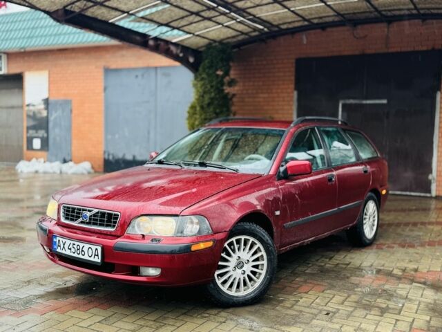 Червоний Вольво V40, об'ємом двигуна 1.8 л та пробігом 350 тис. км за 1450 $, фото 1 на Automoto.ua