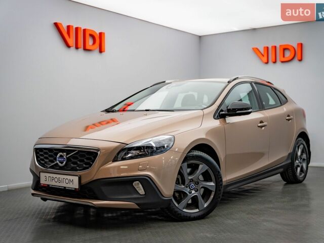 Вольво V40, об'ємом двигуна 2 л та пробігом 69 тис. км за 16756 $, фото 1 на Automoto.ua