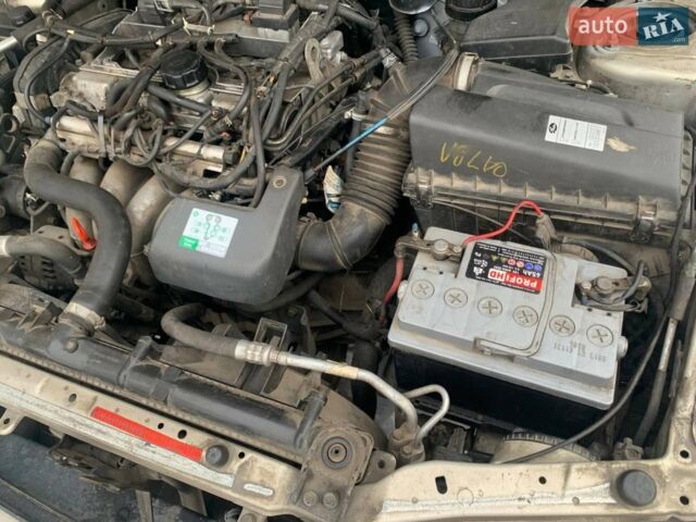 Вольво В40, объемом двигателя 1.8 л и пробегом 430 тыс. км за 3300 $, фото 1 на Automoto.ua
