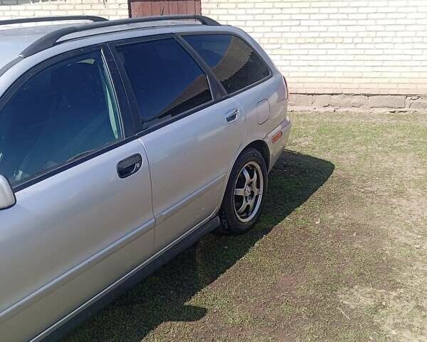 Вольво V40, об'ємом двигуна 1.9 л та пробігом 328 тис. км за 3500 $, фото 1 на Automoto.ua