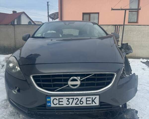 Серый Вольво В40, объемом двигателя 1.95 л и пробегом 203 тыс. км за 6500 $, фото 1 на Automoto.ua