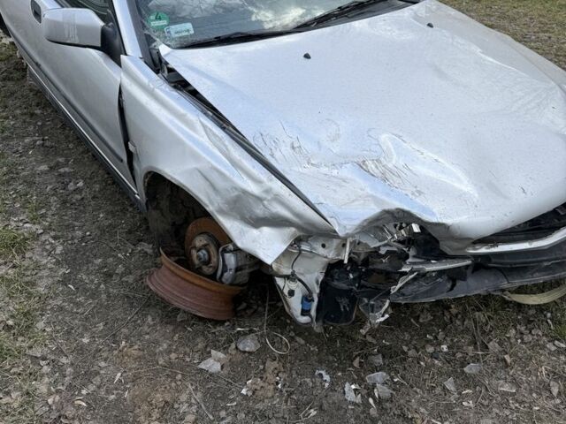 Сірий Вольво V40, об'ємом двигуна 1.8 л та пробігом 190 тис. км за 800 $, фото 1 на Automoto.ua