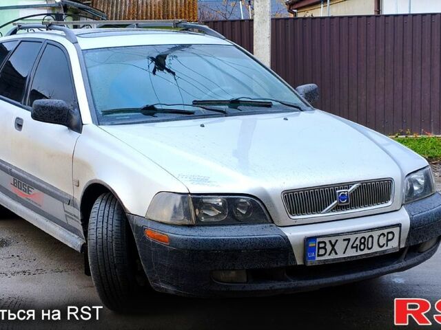 Сірий Вольво V40, об'ємом двигуна 1.9 л та пробігом 430 тис. км за 4321 $, фото 1 на Automoto.ua