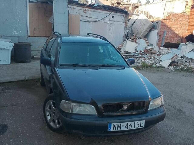 Синий Вольво В40, объемом двигателя 1.9 л и пробегом 14 тыс. км за 1036 $, фото 1 на Automoto.ua