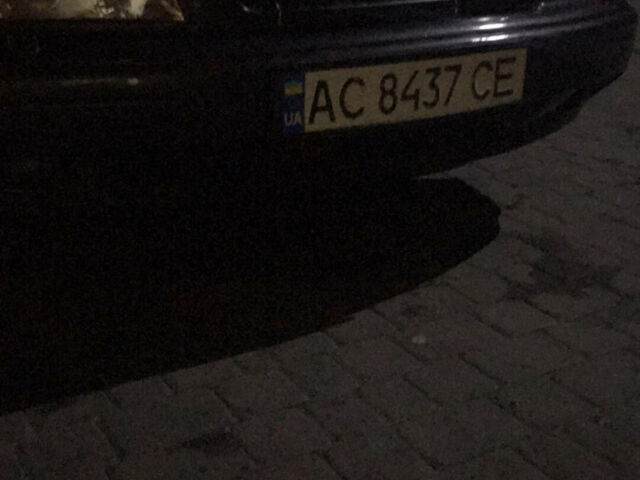 Синій Вольво V40, об'ємом двигуна 1.9 л та пробігом 400 тис. км за 2500 $, фото 1 на Automoto.ua