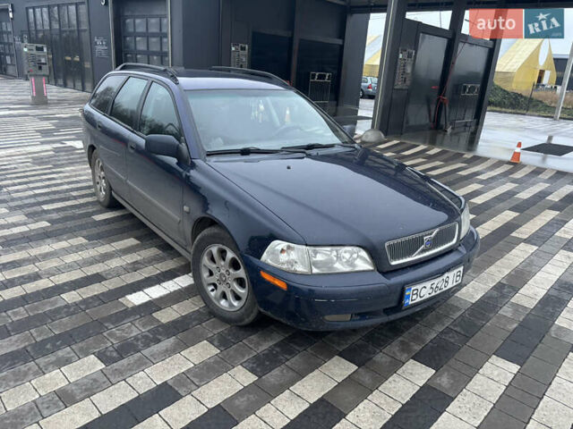Синий Вольво В40, объемом двигателя 1.83 л и пробегом 415 тыс. км за 3100 $, фото 1 на Automoto.ua