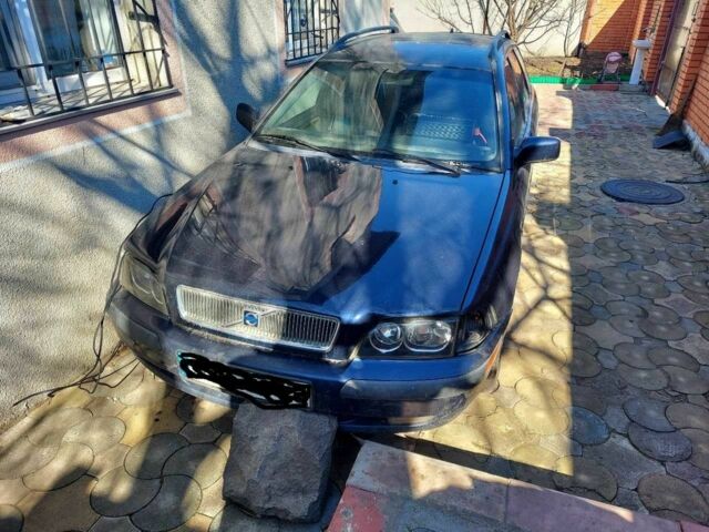 Синій Вольво V40, об'ємом двигуна 1.9 л та пробігом 250 тис. км за 1200 $, фото 1 на Automoto.ua