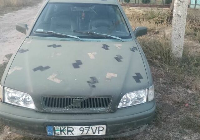 Зелений Вольво V40, об'ємом двигуна 1.9 л та пробігом 2 тис. км за 1431 $, фото 1 на Automoto.ua