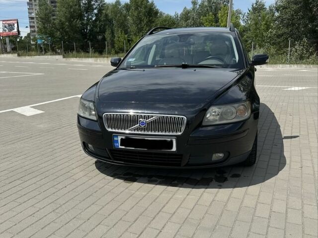 Чорний Вольво V50, об'ємом двигуна 2 л та пробігом 365 тис. км за 3500 $, фото 1 на Automoto.ua