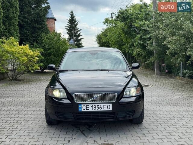 Черный Вольво В50, объемом двигателя 1.56 л и пробегом 247 тыс. км за 6150 $, фото 1 на Automoto.ua