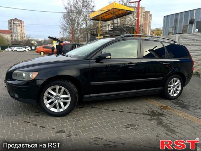 Чорний Вольво V50, об'ємом двигуна 1.6 л та пробігом 274 тис. км за 5500 $, фото 1 на Automoto.ua