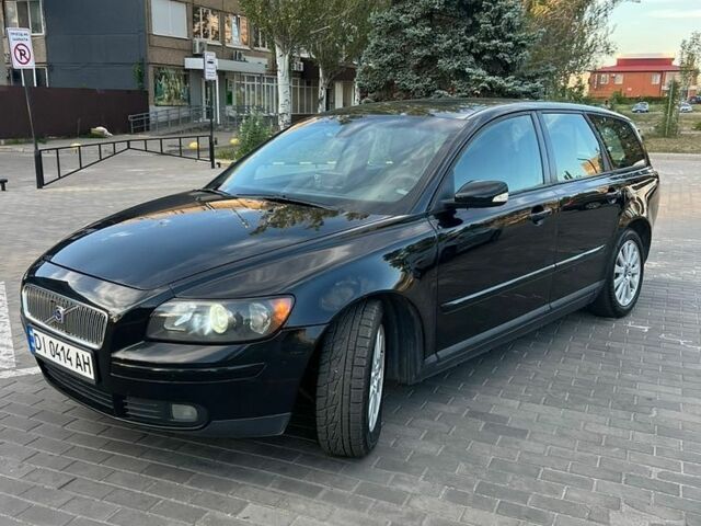 Чорний Вольво V50, об'ємом двигуна 2 л та пробігом 251 тис. км за 4600 $, фото 1 на Automoto.ua