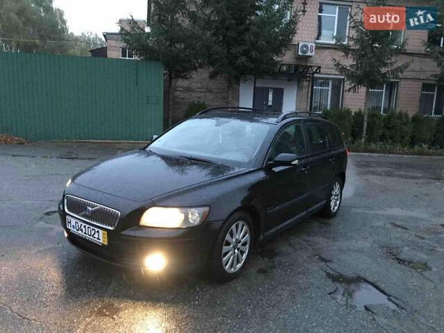 Черный Вольво В50, объемом двигателя 2 л и пробегом 275 тыс. км за 3350 $, фото 1 на Automoto.ua
