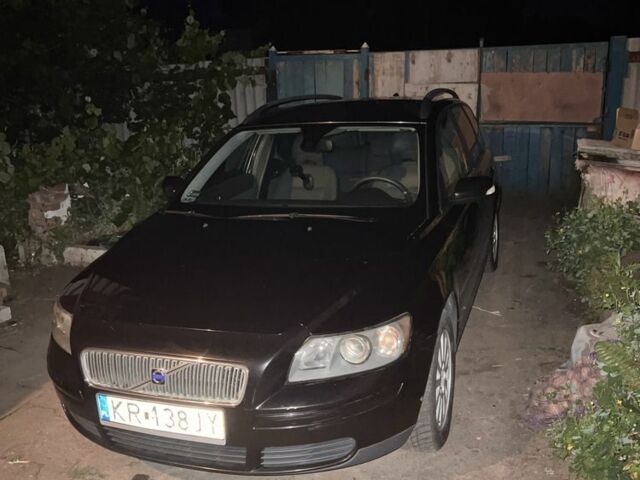 Чорний Вольво V50, об'ємом двигуна 2 л та пробігом 373 тис. км за 3100 $, фото 1 на Automoto.ua