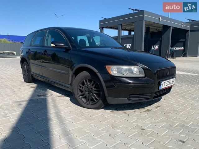 Черный Вольво В50, объемом двигателя 1.56 л и пробегом 270 тыс. км за 3899 $, фото 1 на Automoto.ua